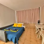 Lägenhet Castle Harbour Sun & Fun - Heated Pool, Fibre Net, 2 Bedrooms *