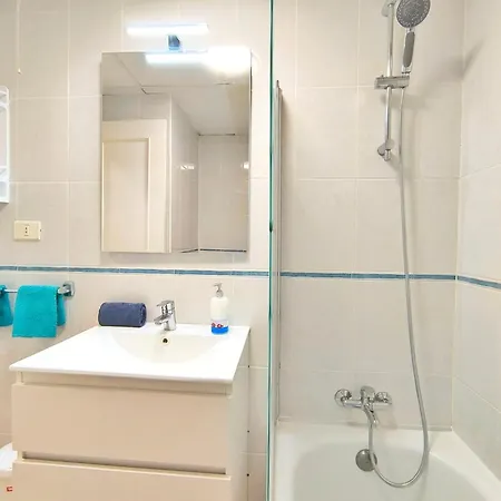 Apartment Castle Harbour Sun & Fun - Renewed! Heated Pool, Fibre Net, 2 Bedrooms Los Cristianos (Tenerife)