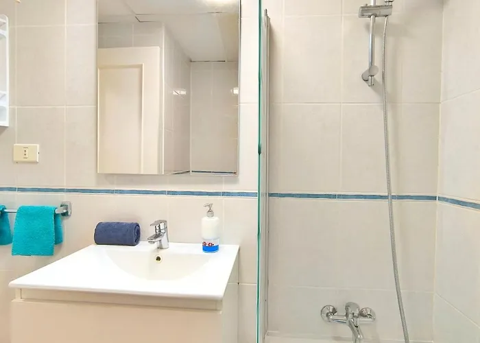 아파트 Castle Harbour Sun & Fun - Heated Pool, Fibre Net, 2 Bedrooms 로스크리스티아노스