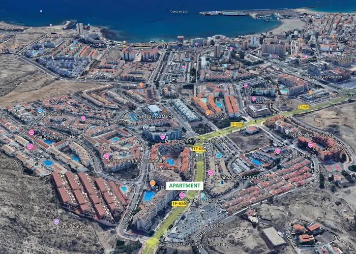 Castle Harbour Sun & Fun - Heated Pool, Fibre Net, 2 Bedrooms 로스크리스티아노스