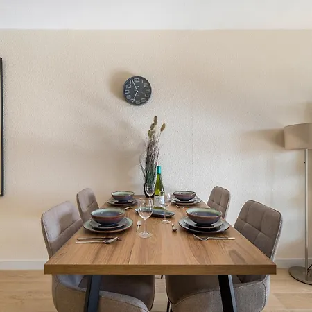 Castle Harbour Sun & Fun - Renewed! Heated Pool, Fibre Net, 2 Bedrooms Appartamento *