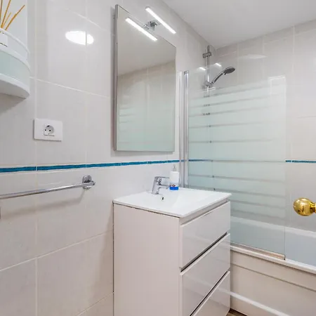 Castle Harbour Sun & Fun - Renewed! Heated Pool, Fibre Net, 2 Bedrooms ロスクリスティアーノス